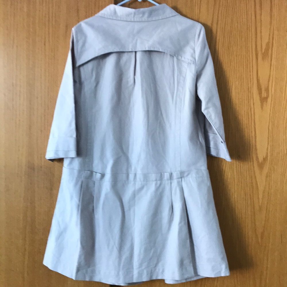 Banana USA light khaki button accent top, large - Picture 5 of 8